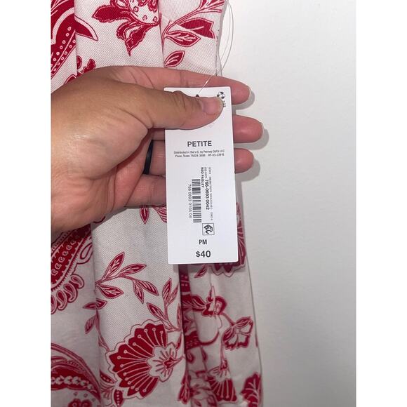 NWT Liz Claiborne PM Women’s Sleeveless Red White Paisley Floral - Picture 2 of 6